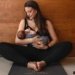 yoga-pos-parto:-as-principais-duvidas-e-os-maiores-beneficios-da-pratica